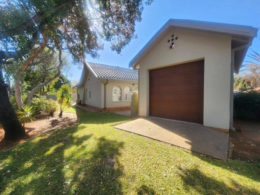 4 Bedroom Property for Sale in Hillcrest Northern Cape